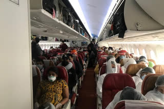 Indore airport  Indians from Ukraine arrive  Air India  Vande Bharat Mission  coronavirus travel restrictions  ഇൻഡോർ  രാജസ്ഥാൻ