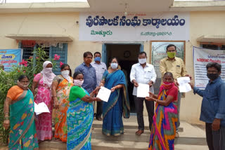 Identity cards for sellers in yadadri bhuvangir district