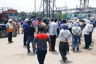 pepsico Limited company laborers protest in kanpur dehat