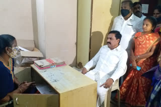 mla kakani goverdhan reddy visits to nellore tourisam office