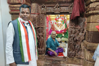 Minister Kawasi Lakhma reached Mahamaya temple