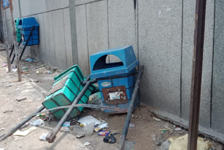 damaged dustbins at nangloi metro station