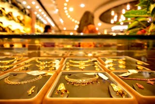 Gold inches closer to Rs 50,000 per 10 grams