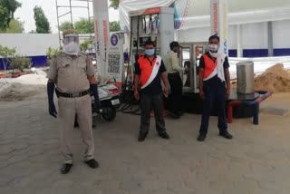 Police keeps a close watch on petrol pump in Baba Haridas Nagar