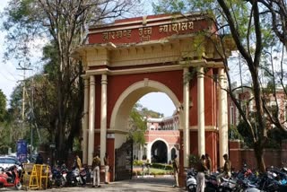 Jharkhand HigJharkhand High Court gave bail to Jamshedpur railway police officerh Court gives bail to Jamshedpur railway police officer