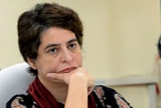 priyanka-gandhi-to-vacate-government-bungalow-notice-received