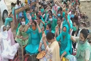 health workers union protest against punjab government in bathinda