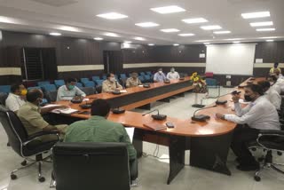 DC held meeting with officers in District Collectorate Auditorium jamshedpur