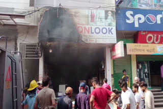 fire in cloth shop in sirsa