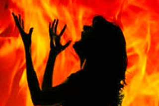 Tenant woman burnt alive by house owner in nashik