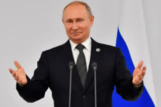 Russian officials: 78% of voters back extending Putin's rule