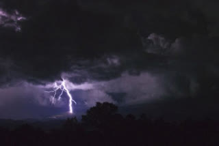 many died from thunderstorm in bihar