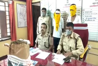 2 people arrested with 10 kg hemp in bokaro