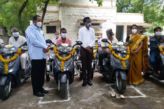 Distribution of three wheelers under the grant of MLAs to disabled persons