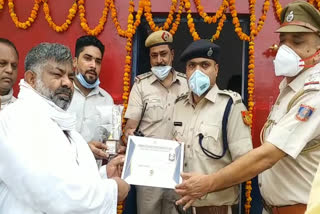 ACP Saurabh Chandra inaugurates police booth in Seelampur