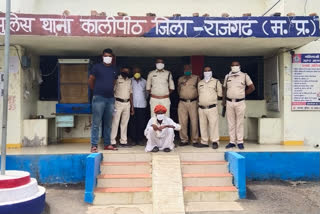 Kalipith police station area police arrested the absconding accused for 17 years