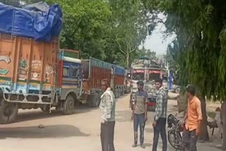 A dozen batteries stolen from trucks in Shahabad