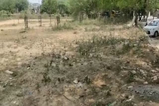 people upset due to poor condition of Nangal Dewat Park in delhi