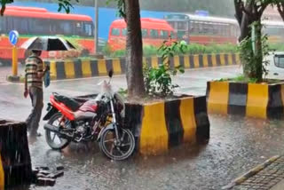 heavy rain fall in navi mumbai