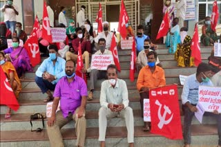 Labor organizations protest in Kolar
