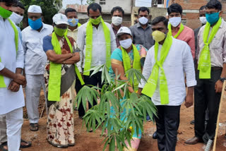 Collector And Mayor Participated In Harithaharam In Nizamabad ITI College