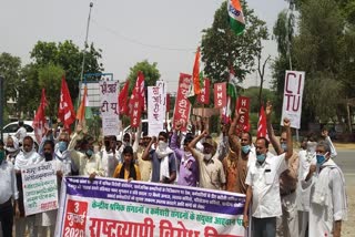 trade unions and employee organizations protest against the government in bhiwani