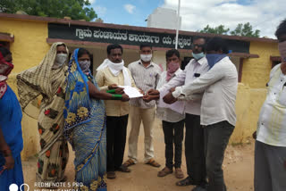 Surapur Taluk Gram panchayath Employees' Association  protest