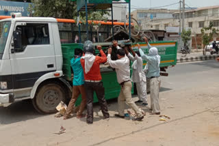 SDMC campaign to remove encroachment from roads in delhi