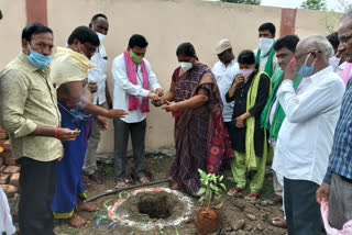 kumuram bheem asifabad zp chairperson kova laxmi participated in harithaharam