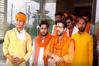 rashtriya yuva hindu vahini president met saints in ayodhya