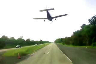 Small plane lands amid Louisiana traffic