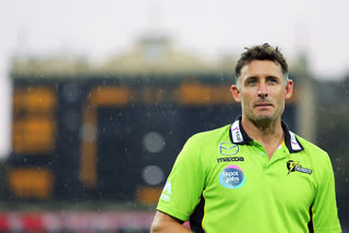 Michael hussey