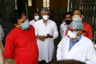 Mla sanjeev jha visited burari Corona Test Center