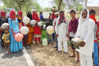 indira colony people are facing water scarcity problem in bhiwani