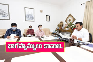 నిర్మాణ రంగానికి ప్రభుత్వం పూర్తి అండ: కేటీఆర్​