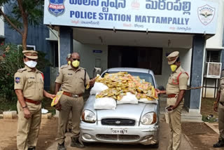 7 bags of gutka packets caught at matampally