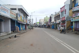 Sunday lock down in Koppal