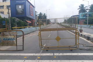 traffic police started to avoiding for wheeling