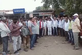 United Front protests against Sunday duty cuts in CCL in ramgarh