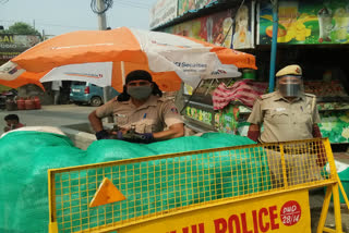 Baba Haridas Nagar Police is posted on different fronts after high alert