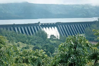 earthquake in Koyna dam circle