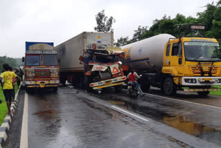 container accident mumbai-nashik highway in thane, 3 serious