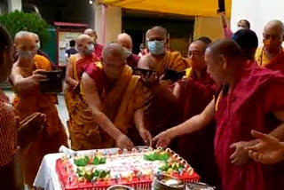 બૌદ્ધ ભિક્ષુઓએ ગયામાં 14 મા દલાઈ લામાનો જન્મદિવસ ઉજવ્યો