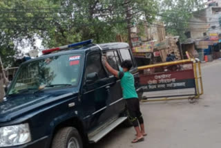 ghaziabad police respond on Viral photo of young man of short height