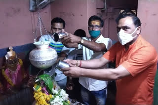 मंदिरों में गुंजे बम बम भोले के जयकारे, om namash shivay in temples