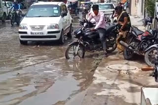 water logging problem on najafgarh road in nagloi of delhi