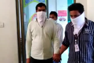 STF arrested accused of crores of fraud  in indore