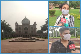 Safdarjung Tomb of Delhi has been opened for tourists.