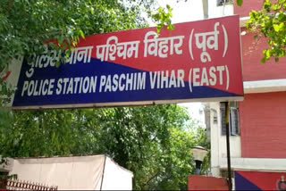 Paschim Vihar East Police arrested two mobile thieves in delhi