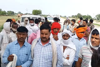 Angry family surrounded the police station in morena